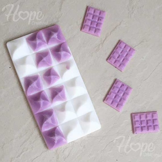 AW05 - Μπάρα κεριού (Wax snap bar) "Purple Flower"